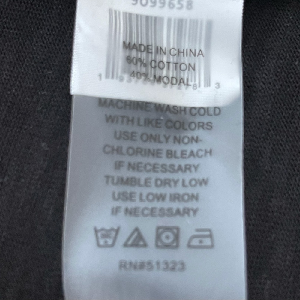 NWT Vince Camuto Studded V-Neck Top - Picture 4 of 9